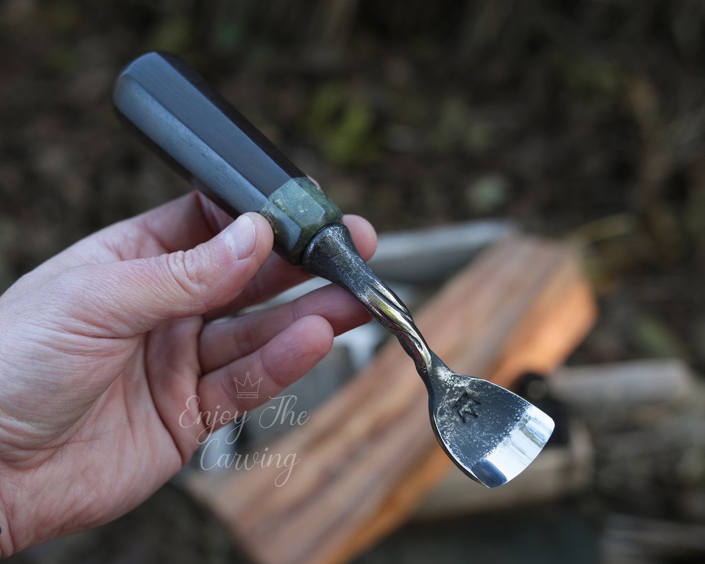 kleines Hohleisen, 30 mm, normal gekröpft, BLACK EDITION