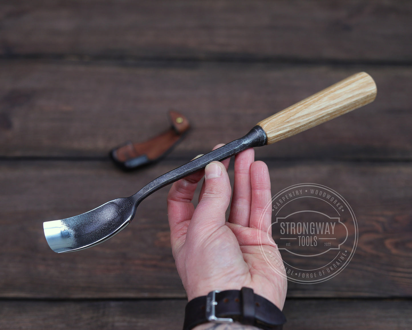 Hohleisen mit langem Hals, leicht gekröpft