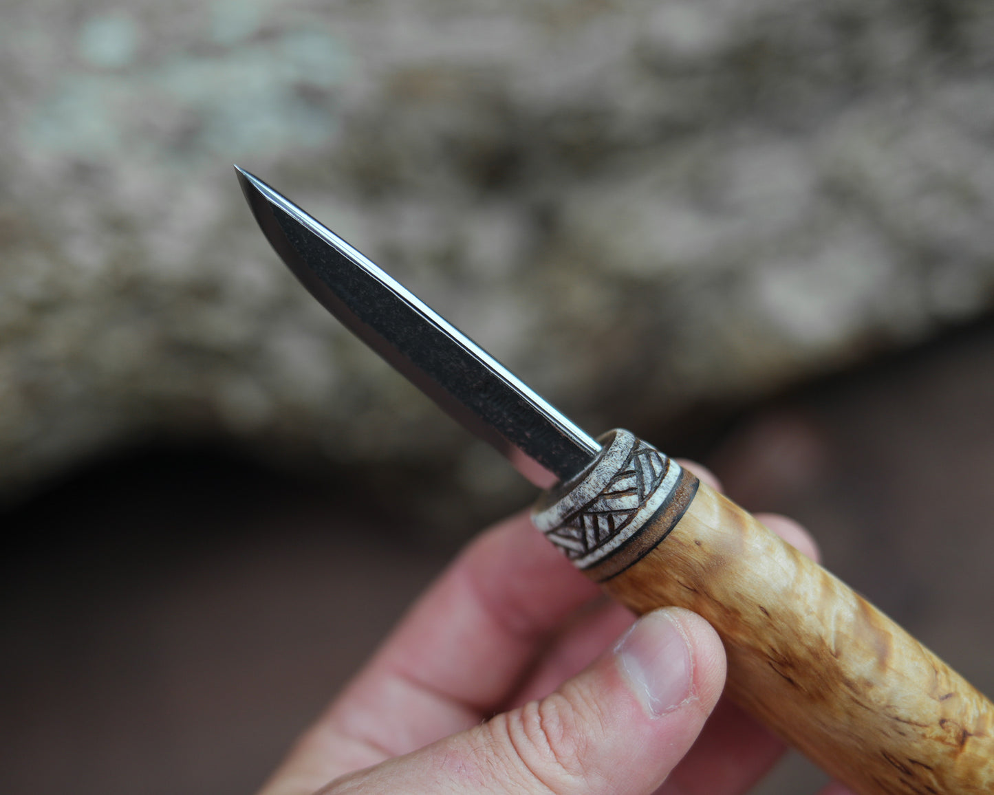 Kleines Allzweckmesser, Heft aus Karelischer Maserbirke